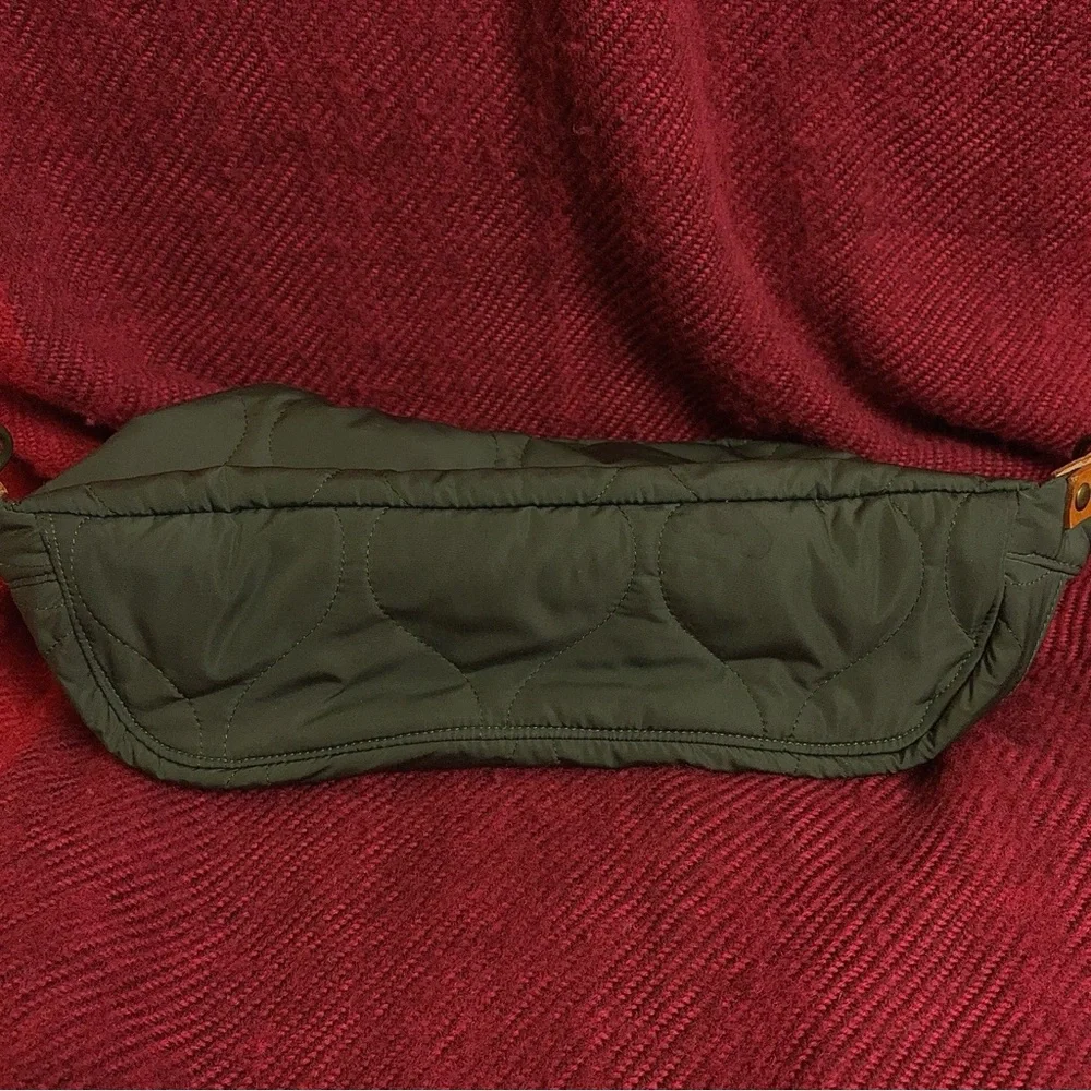 Parker Thatch Quilted Cross Your Heart Sling Bag Olive Nylon Rare - Picture 11 of 16
